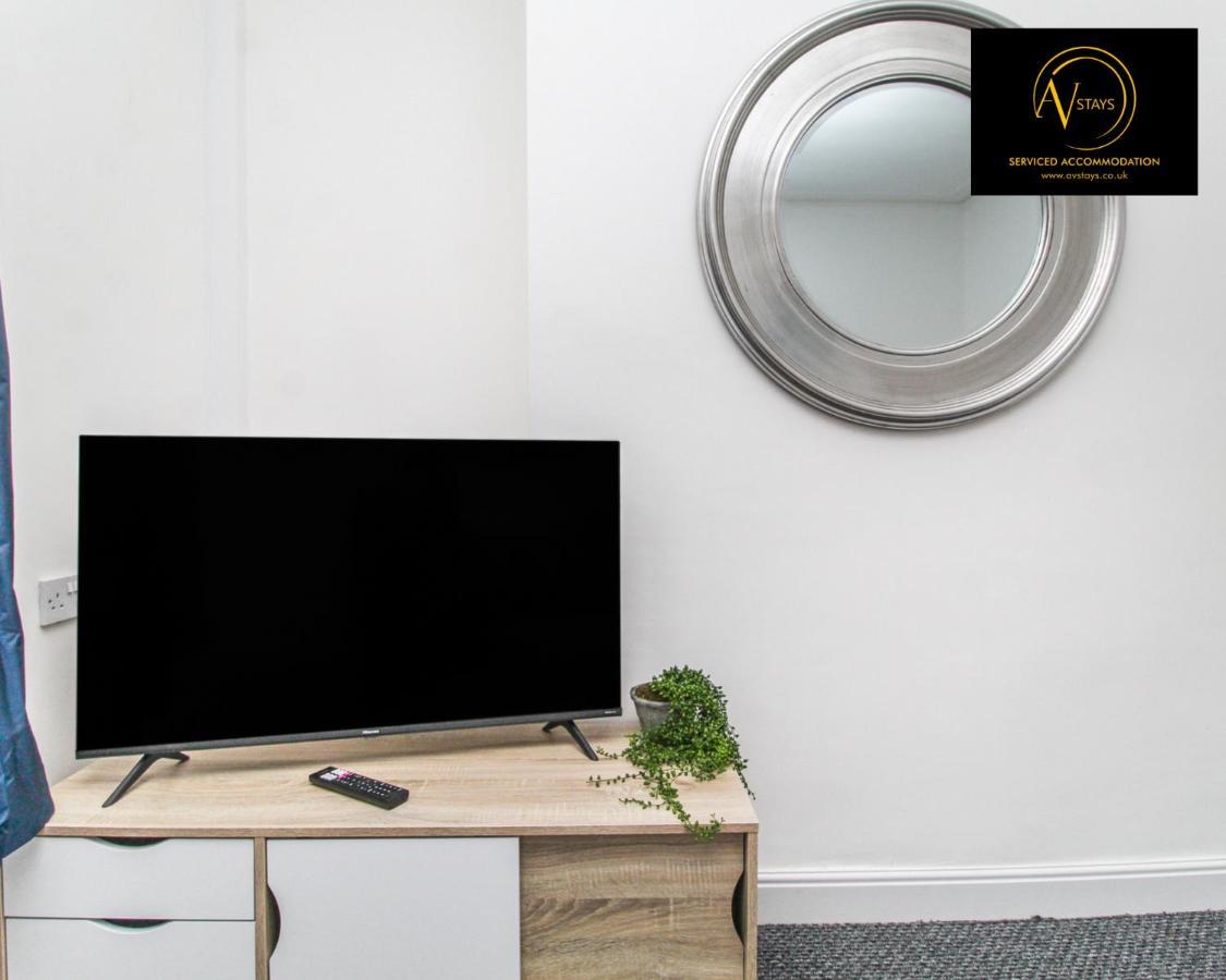Modern House By Av Stays Short Lets & Serviced Accommodation St Helens St Helens  Экстерьер фото